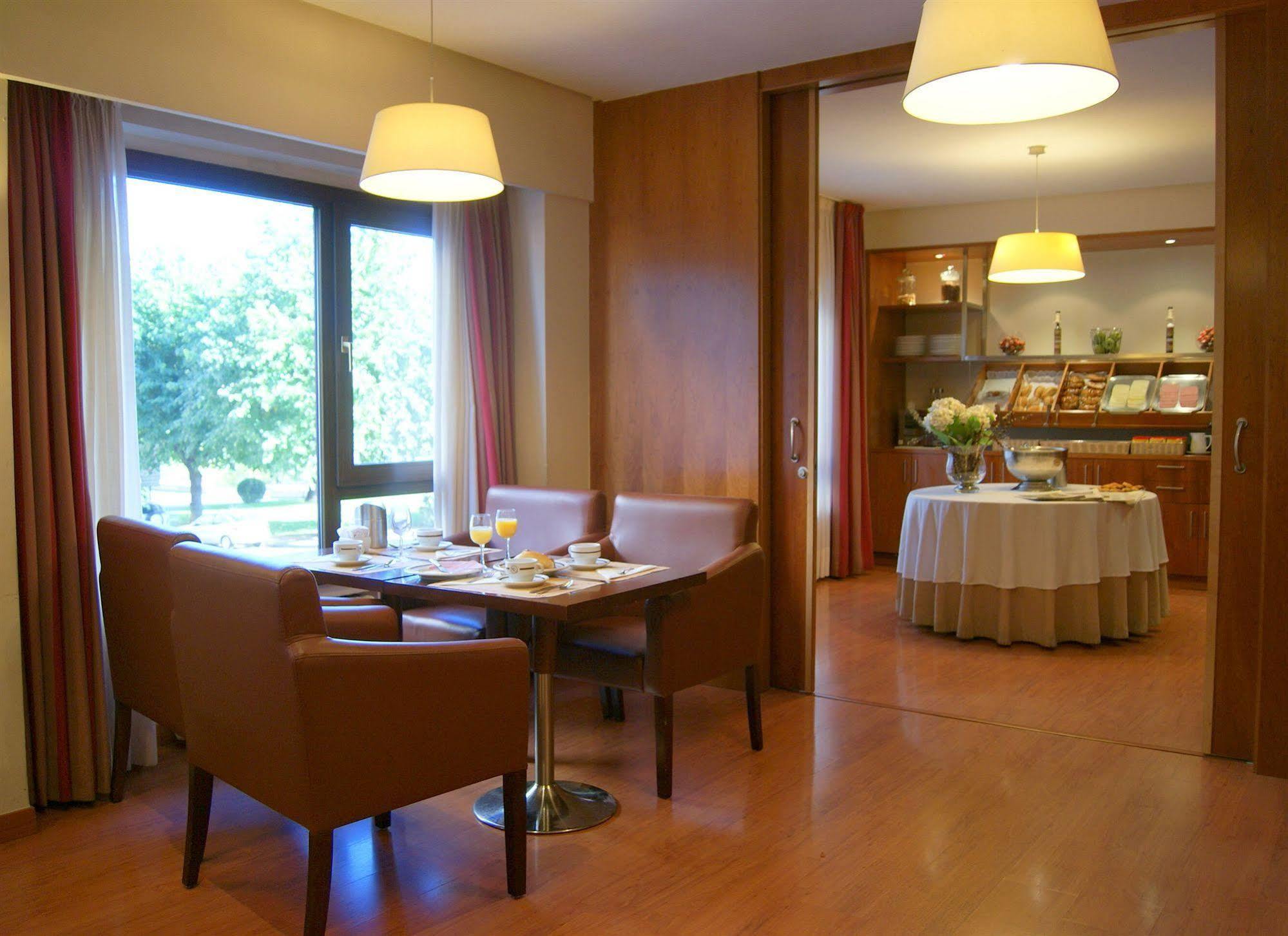 Hotel Crisol Riosol à León Restaurant photo